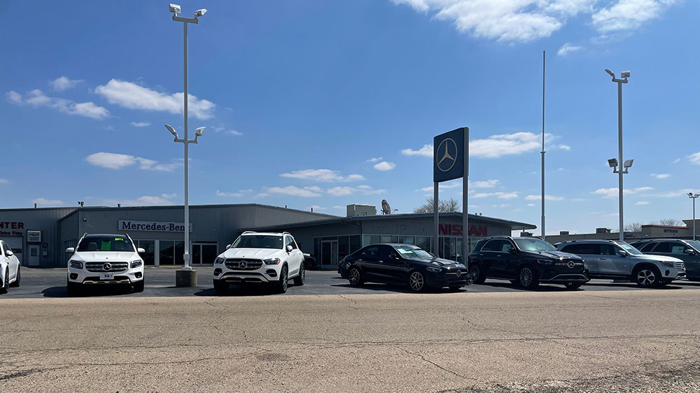 Mercedes-Benz Peru building