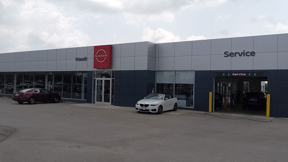 Hawk Nissan St. Charles building
